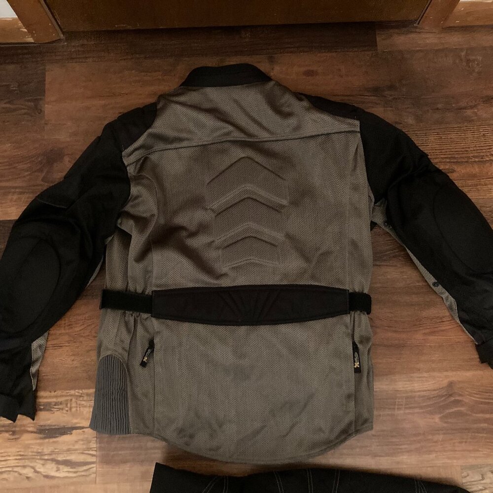 Motorcycle Gear - Picture 3 of 7